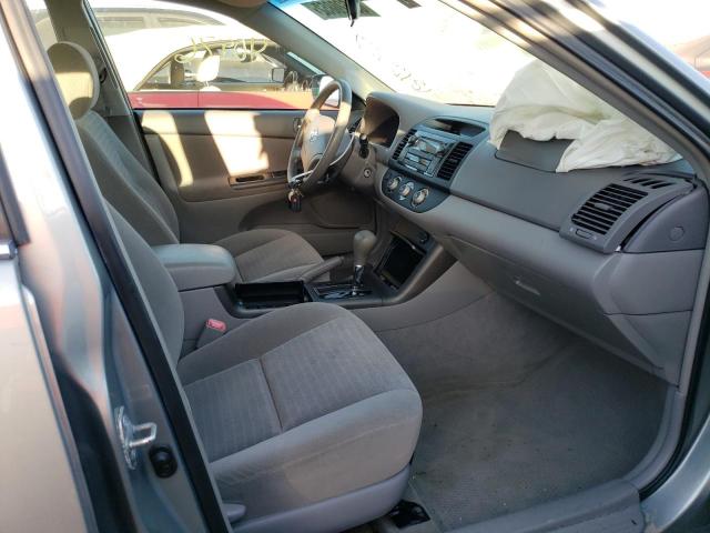 Photo 5 from auction – 2005 TOYOTA CAMRY LE with VIN 4T1BE32K15U503963