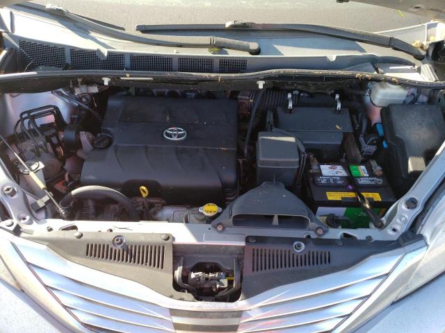 Photo 7 from auction – 2011 TOYOTA SIENNA XLE with VIN 5TDYK3DC6BS039789