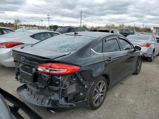 Photo 4 from auction – 2017 FORD FUSION S with VIN 3FA6P0G71HR339358
