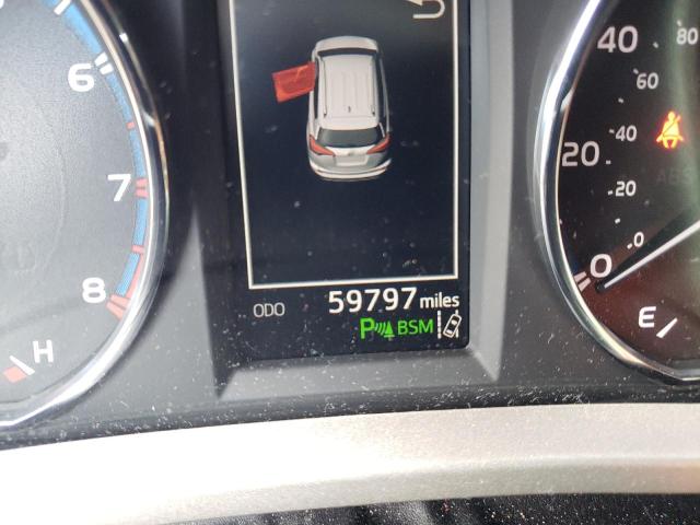 Photo 8 from auction – 2017 TOYOTA RAV4 LIMIT with VIN 2T3YFREV1HW314872