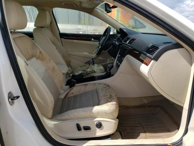 Photo 5 from auction – 2012 VOLKSWAGEN PASSAT SEL with VIN 1VWCN7A33CC048527