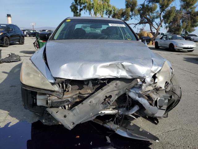 Photo 9 from auction – 2004 HONDA ACCORD LX with VIN JHMCM56304C025239