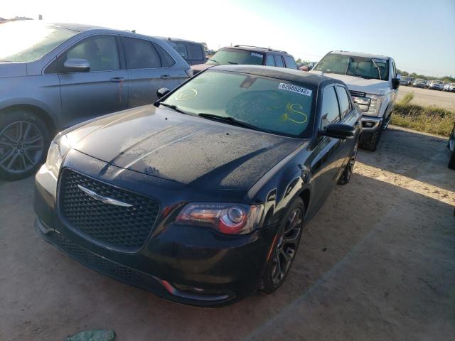 Photo 2 from auction – 2015 CHRYSLER 300 S with VIN 2C3CCABT4FH882171