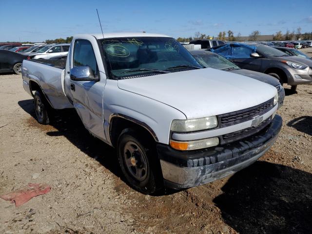 CHEVROLET SILVERADO 2000 with VIN 1GCEC14W9YZ102843 - Photo from auction