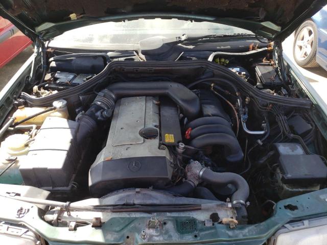 Photo 7 from auction – 1994 MERCEDES-BENZ E 320 with VIN WDBEA52E8RC019009