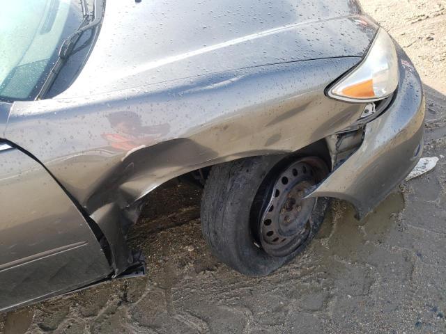 Photo 9 from auction – 2004 TOYOTA CAMRY LE with VIN 4T1BE32K44U913154