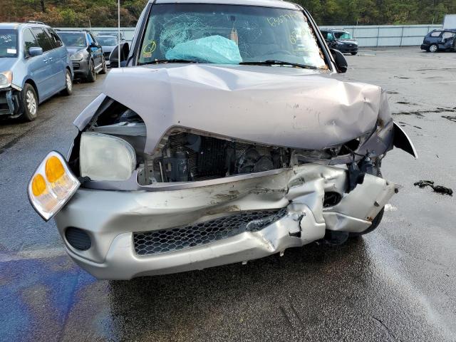 Photo 9 from auction – 2001 TOYOTA SEQUOIA SR with VIN 5TDBT44A11S003403