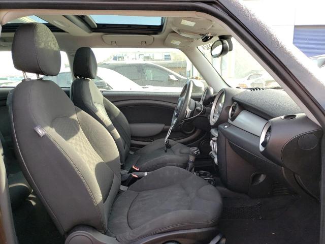 Photo 5 from auction – 2009 MINI COOPER CLU with VIN WMWML33519TN68834