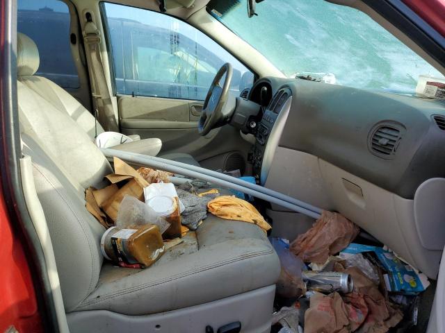 Photo 5 from auction – 2006 CHRYSLER TOWN & COU with VIN 2A4GP54LX6R910548