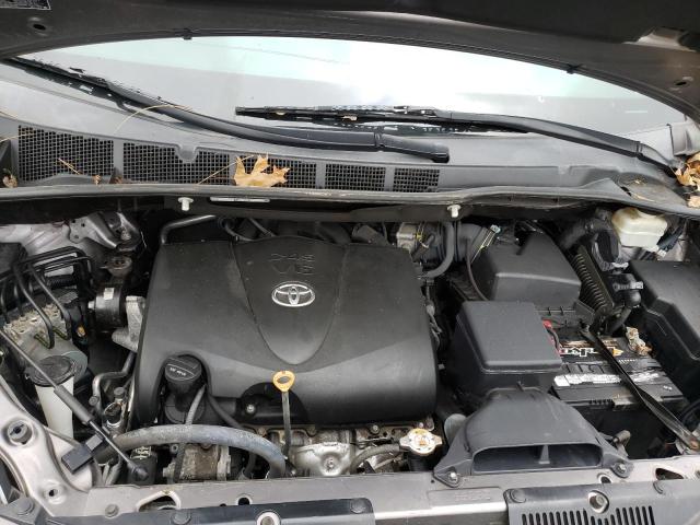 Photo 7 from auction – 2017 TOYOTA SEINNA with VIN 5TDKZ3DC5HS875281