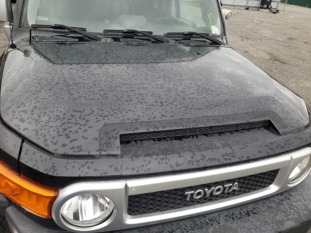 Photo 9 from auction – 2007 TOYOTA FJ CRUISER with VIN JTEBU11FX70017920