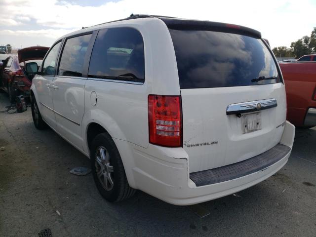 Photo 3 from auction – 2010 CHRYSLER TOWN & COU with VIN 2A4RR5D15AR278729