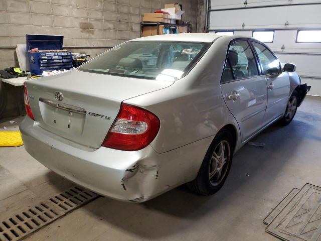 Photo 4 from auction – 2002 TOYOTA CAMRY LE with VIN JTDBE32K120074928