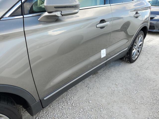 Photo 9 from auction – 2016 LINCOLN MKC RESERV with VIN 5LMCJ3C90GUJ21192