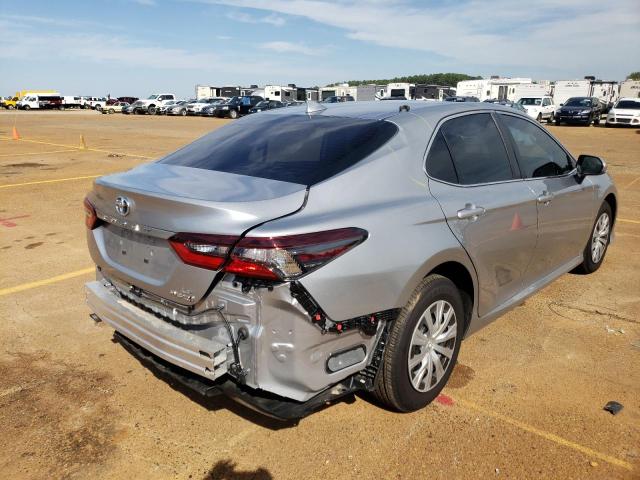 Photo 4 from auction – 2022 TOYOTA CAMRY LE with VIN 4T1C31AK2NU585329