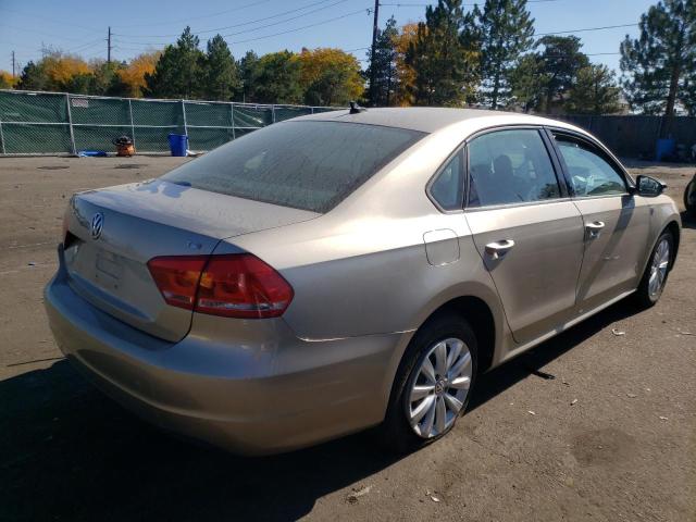 Photo 4 from auction – 2015 VOLKSWAGEN PASSAT S with VIN 1VWAT7A34FC097012