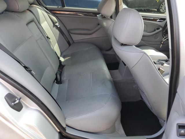 Photo 10 from auction – 2003 BMW 325 I with VIN WBAAZ33413PH34345