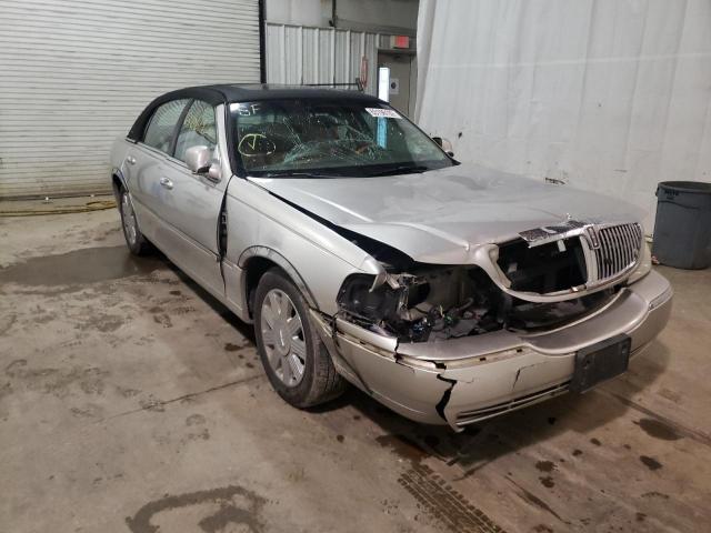 Photo 1 from auction – 2004 LINCOLN TOWN CAR U with VIN 1LNHM83W74Y625567