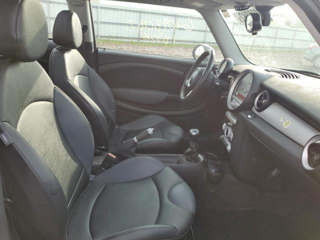 Photo 5 from auction – 2009 MINI COOPER with VIN WMWMF33569TU72981