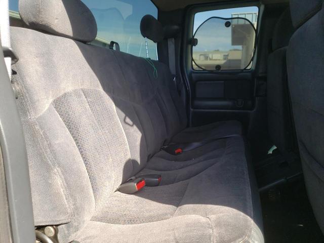 Photo 6 from auction – 2002 CHEVROLET SILVERADO with VIN 2GCEC19V221333552