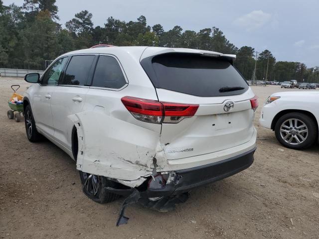 Photo 3 from auction – 2017 TOYOTA HIGHLANDER with VIN 5TDZARFHXHS024949