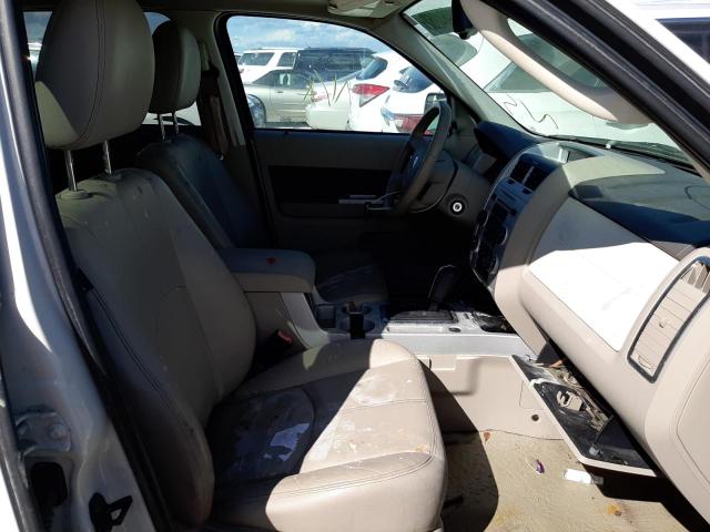 Photo 5 from auction – 2011 MERCURY MARINER with VIN 4M2CN8B74BKJ02832