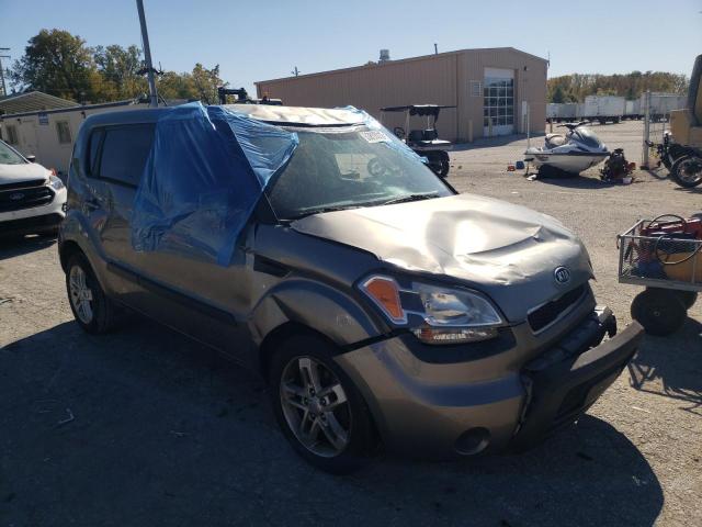 KIA SOUL + 2011 with VIN KNDJT2A29B7268921 - Photo from auction