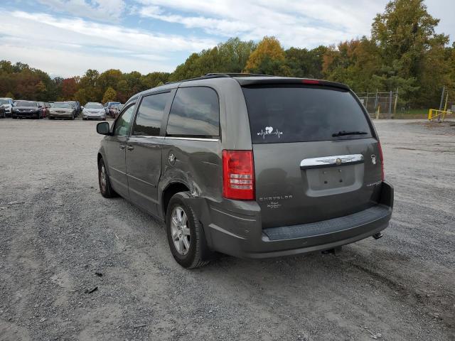 Photo 3 from auction – 2010 CHRYSLER TOWN & COU with VIN 2A4RR2D10AR386223