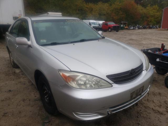TOYOTA CAMRY LE 2003 with VIN 4T1BF32K43U057589 - Photo from auction