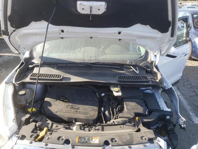 Photo 7 from auction – 2017 FORD ESCAPE SE with VIN 1FMCU9GD6HUC51636