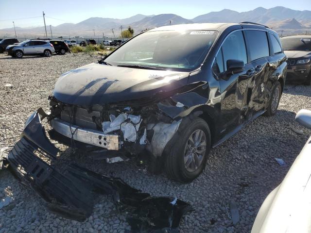 Photo 2 from auction – 2021 TOYOTA SIENNA LE with VIN 5TDKSKFC0MS037648