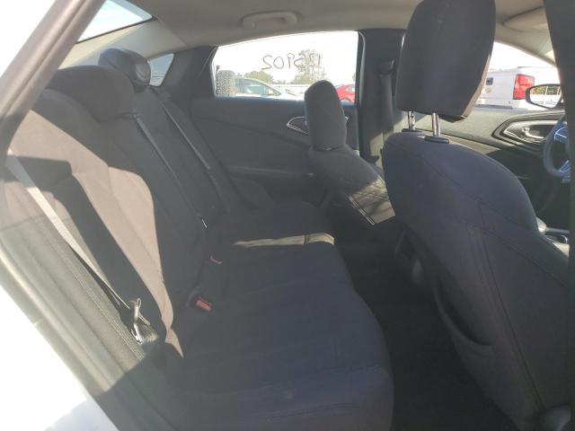 Photo 6 from auction – 2015 CHRYSLER 200 LIMITE with VIN 1C3CCCAB0FN580081