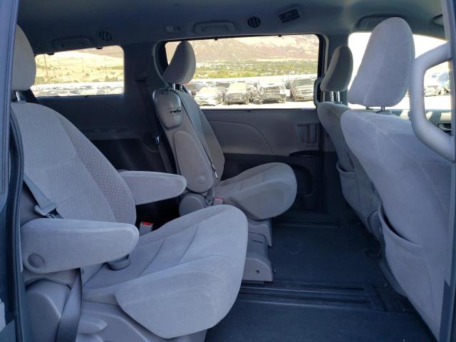 Photo 6 from auction – 2018 TOYOTA SIENNA LE with VIN 5TDKZ3DC2JS918495