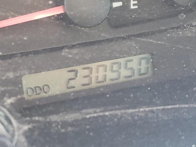 Photo 8 from auction – 2004 TOYOTA CAMRY LE with VIN 4T1BE32K64U273688