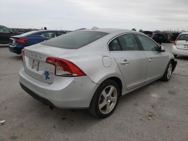 Photo 4 from auction – 2012 VOLVO S60 T5 with VIN YV1622FS3C2021064