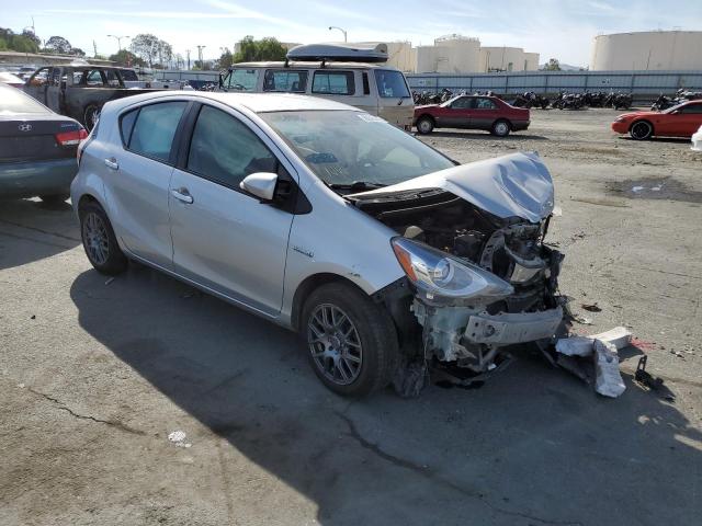 TOYOTA PRIUS C 2015 with VIN JTDKDTB39F1583239 - Photo from auction