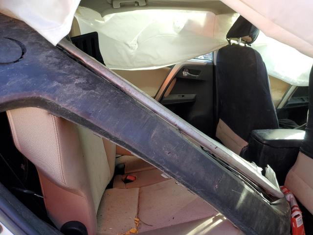Photo 6 from auction – 2015 TOYOTA RAV4 XLE with VIN JTMRFREV5FD101549