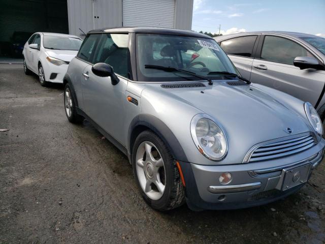 MINI COOPER 2003 with VIN WMWRC33403TE18365 - Photo from auction