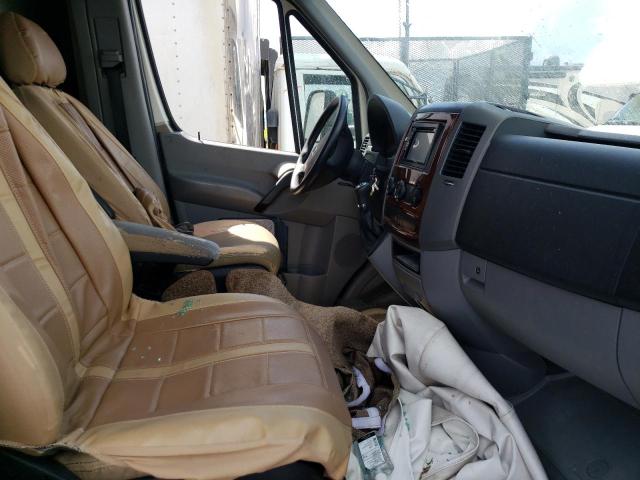 Photo 5 from auction – 2016 WILDWOOD FORESTER with VIN WDAPF4CC1G9642035