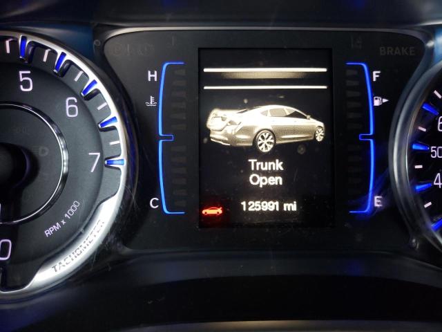 Photo 8 from auction – 2015 CHRYSLER 200 LIMITE with VIN 1C3CCCAB3FN611677