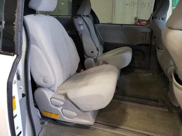 Photo 6 from auction – 2014 TOYOTA SIENNA LE with VIN 5TDKK3DC2ES475954