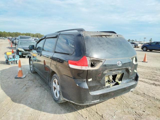 Photo 3 from auction – 2013 TOYOTA SIENNA LE with VIN 5TDKK3DC6DS377928