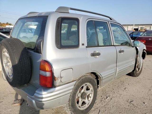 Photo 4 from auction – 2001 CHEVROLET TRACKER LT with VIN 2CNBJ634916922245