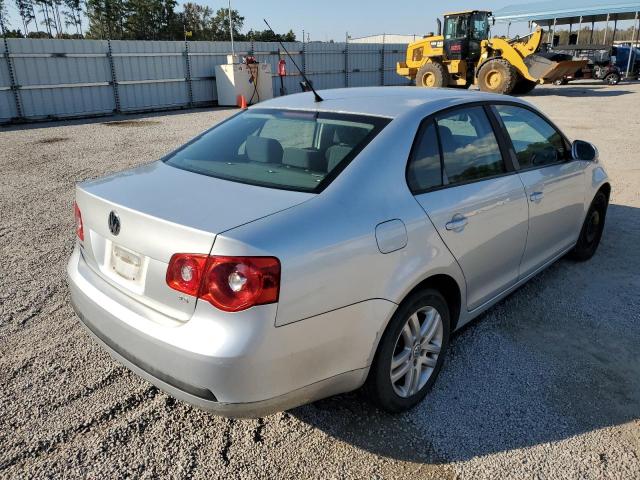 Photo 4 from auction – 2007 VOLKSWAGEN JETTA 2.5 with VIN 3VWPF71KX7M122231