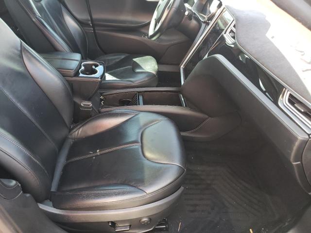 Photo 5 from auction – 2015 TESLA MODEL S with VIN 5YJSA1E29FF118211