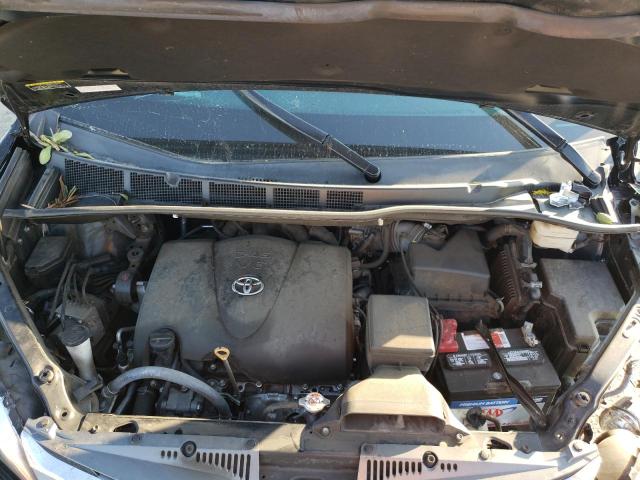 Photo 7 from auction – 2018 TOYOTA SIENNA XLE with VIN 5TDDZ3DC4JS196374