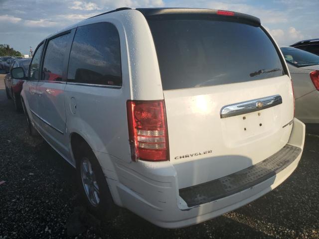 Photo 3 from auction – 2010 CHRYSLER TOWN & COU with VIN 2A4RR5D17AR492265