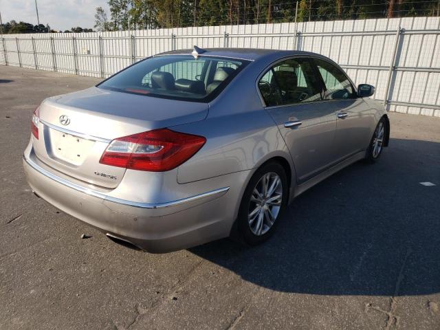 Photo 4 from auction – 2012 HYUNDAI GENESIS 3. with VIN KMHGC4DD2CU194629