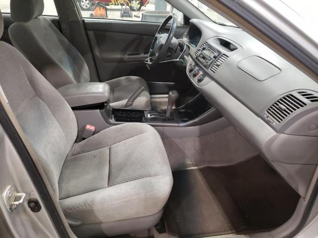 Photo 5 from auction – 2004 TOYOTA CAMRY LE with VIN 4T1BE32K34U358147