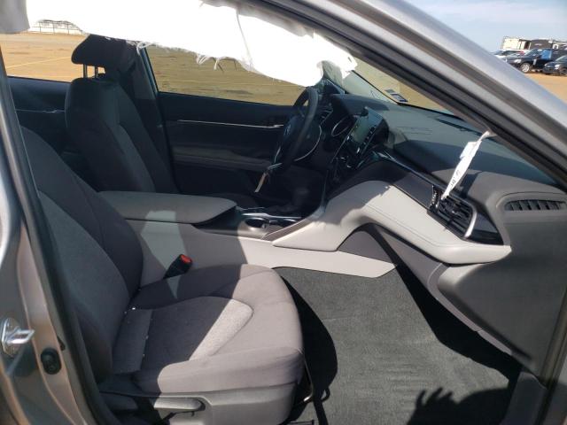 Photo 5 from auction – 2022 TOYOTA CAMRY LE with VIN 4T1C31AK2NU585329